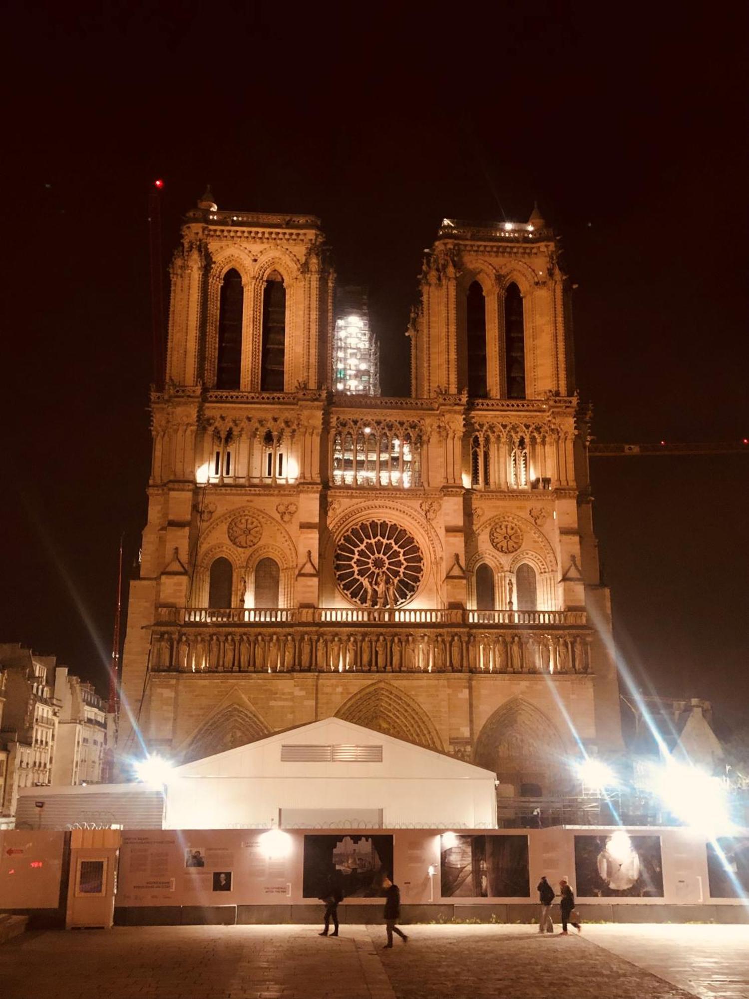 Hotel Les Degres De Notre Dame Parijs Buitenkant foto