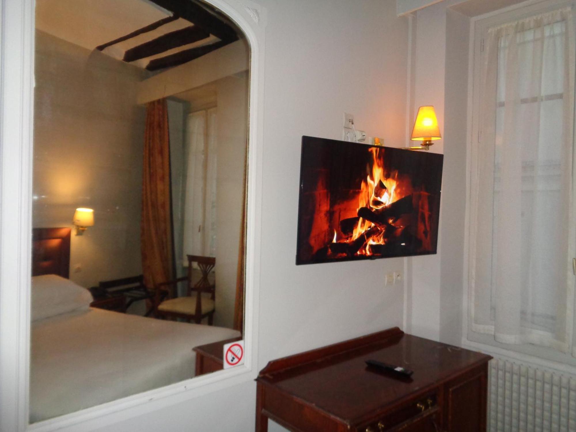 Hotel Les Degres De Notre Dame Parijs Buitenkant foto