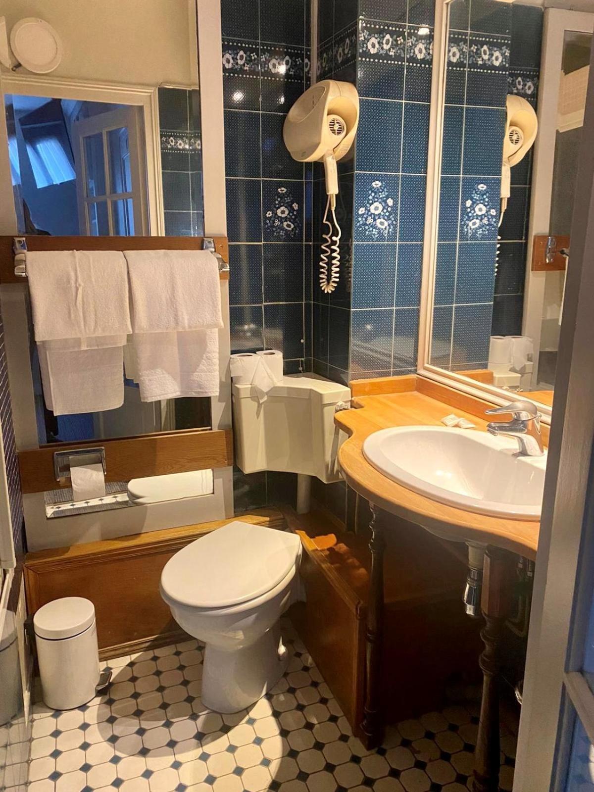 Hotel Les Degres De Notre Dame Parijs Buitenkant foto